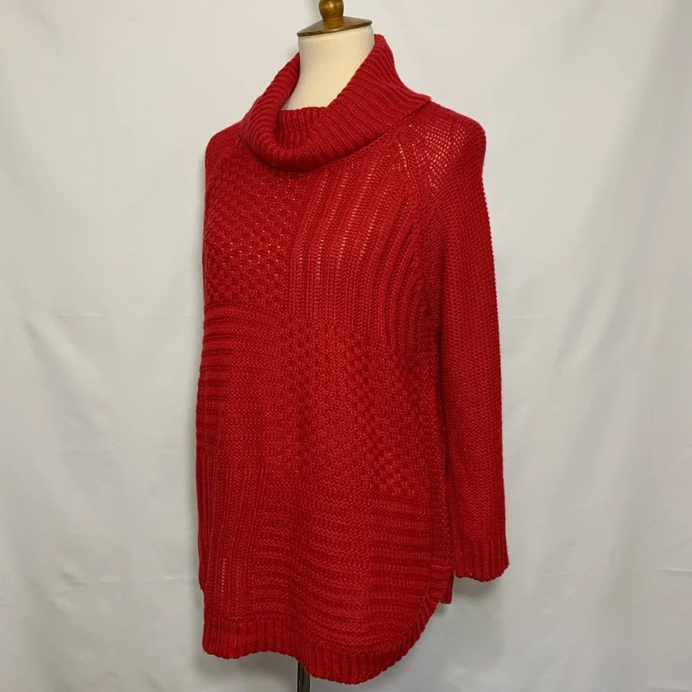 JohnPaulRichard Turtleneck Sweater - Picture 4 of 13